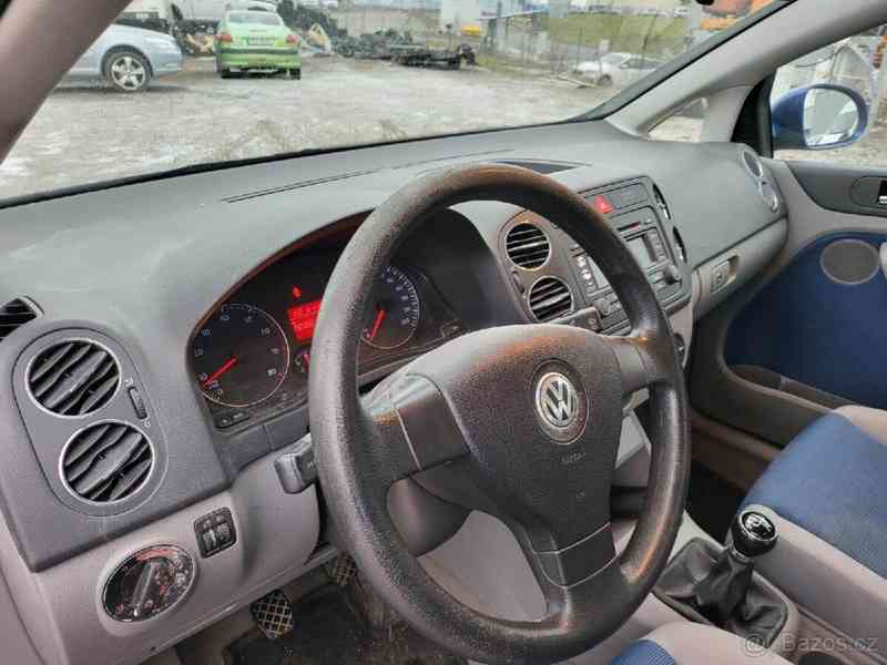 Volkswagen Golf 1,4   55kw, nová STK, najeto 190tis - foto 5