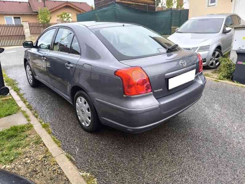 Toyota Avensis 1.8 VVT-i Sol - foto 4
