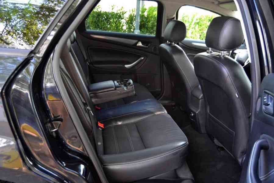 Ford Mondeo 2.0TDCI 103kW Champions Edition kombi - foto 12