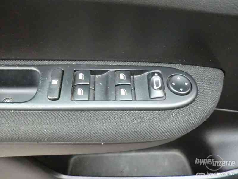 Peugeot 307 SW 2.0HDi 79kW,digiklima,serviska,tažné - foto 14