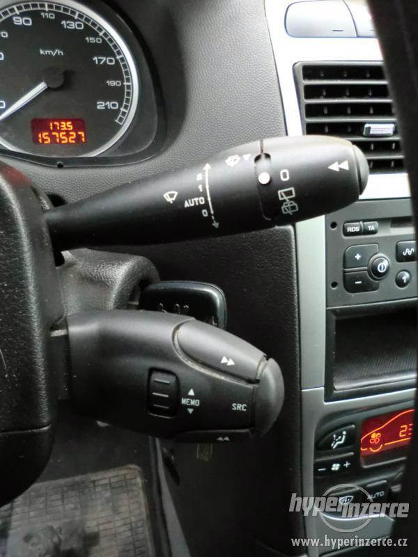 Peugeot 307 SW 2.0HDi 79kW,digiklima,serviska,tažné - foto 18