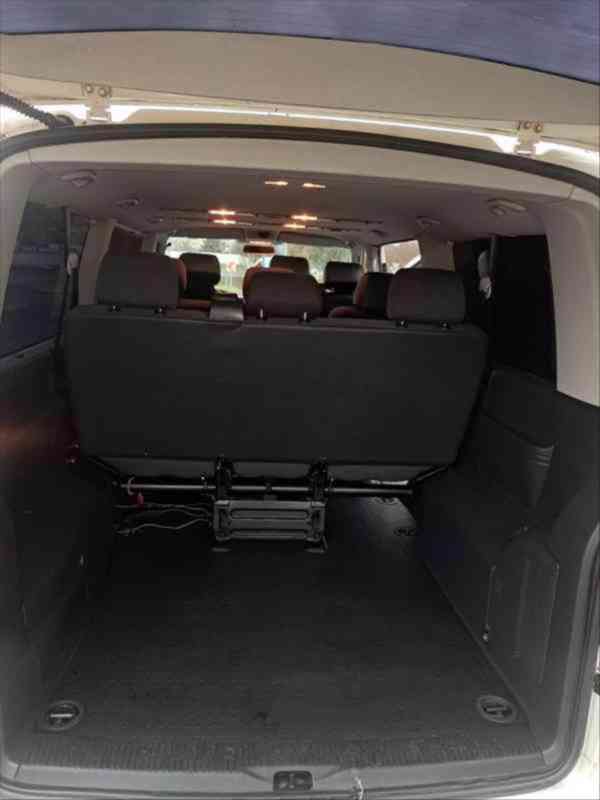 Volkswagen Transporter 2,5   caravelle 2009 - foto 6