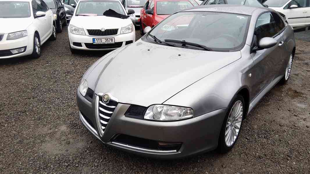 ALFARomeo GT 2,0i 16V Coupé Hi-Fi Bosé - foto 2