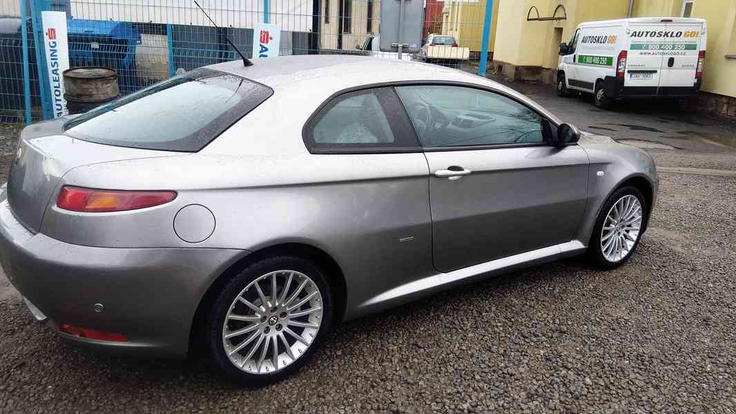 ALFARomeo GT 2,0i 16V Coupé Hi-Fi Bosé - foto 12