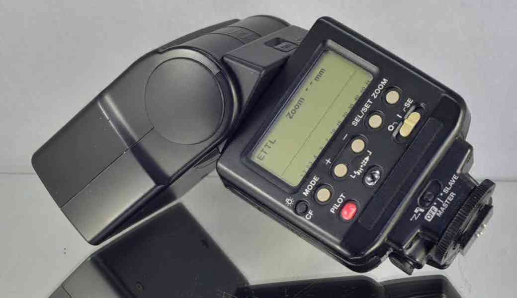 Blesk : Canon Speedlite 550 EX - foto 3