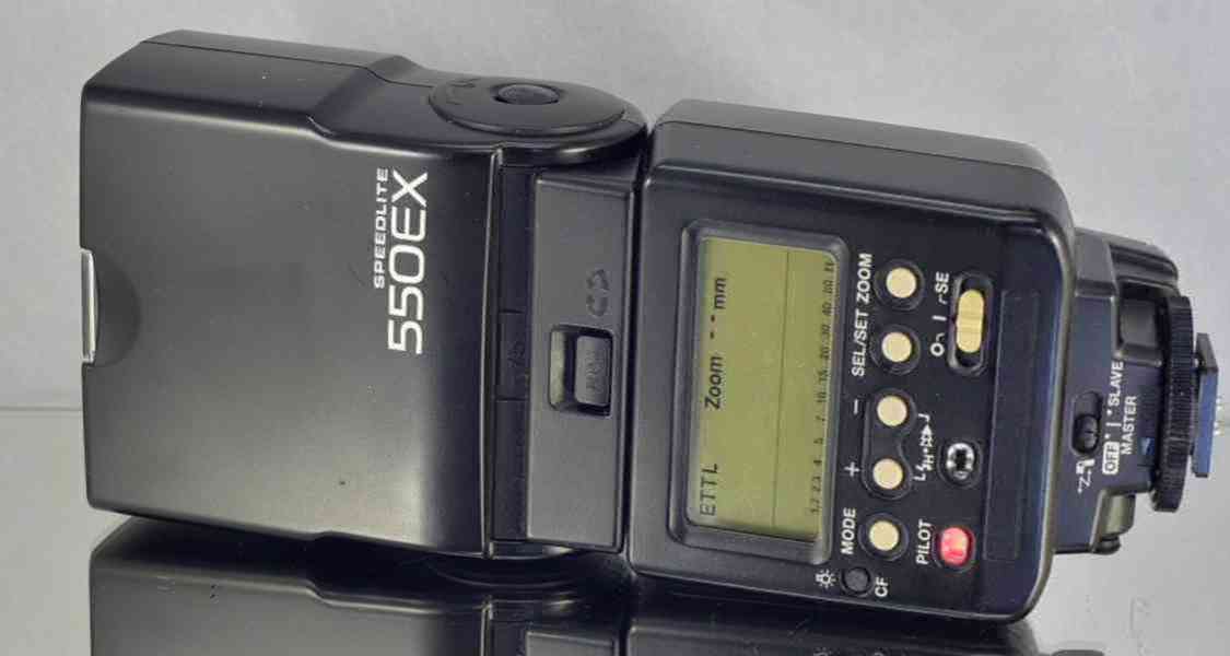Blesk : Canon Speedlite 550 EX - foto 4