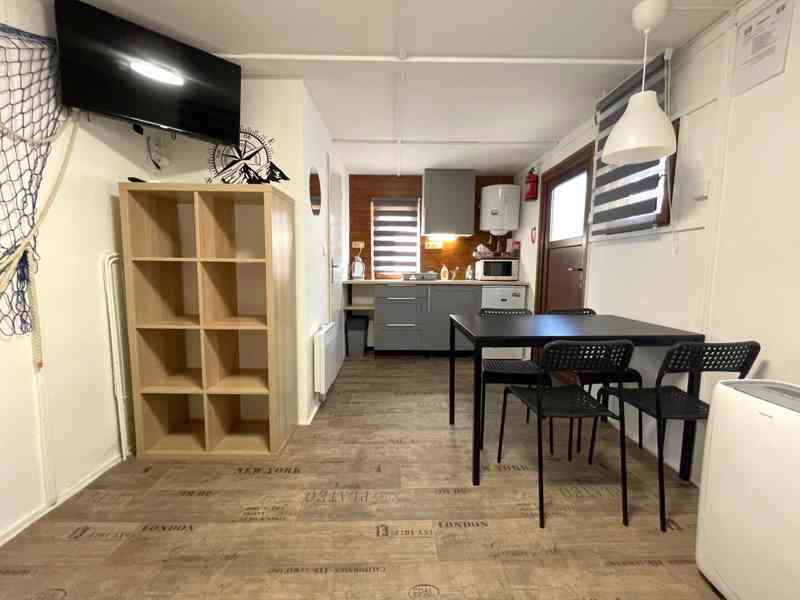 Exkluzivní nabídka: Zrekonstruovaná chata v borovicovém háji - foto 9