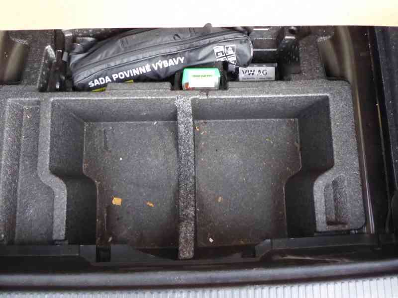 ŠKODA Octavia Combi Style 1,6 TDI 85 kW - foto 13