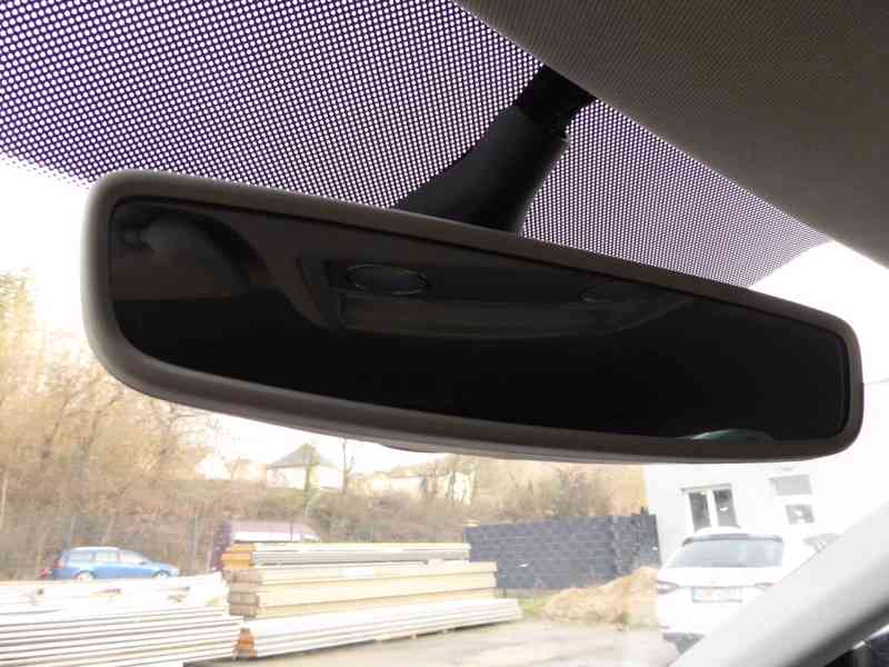 ŠKODA Octavia Combi Style 1,6 TDI 85 kW - foto 28