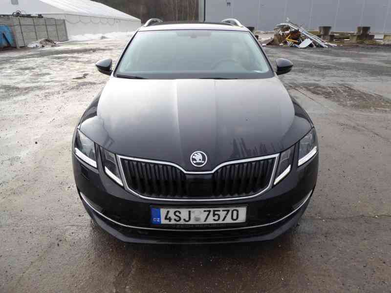 ŠKODA Octavia Combi Style 1,6 TDI 85 kW - foto 8