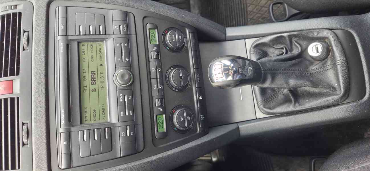 Škoda octavia 2, 1.6 MPI - foto 8