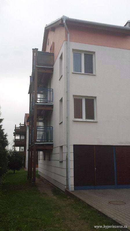 Prodej bytu 2+1 s garáží v Újezdu u Brna - foto 4