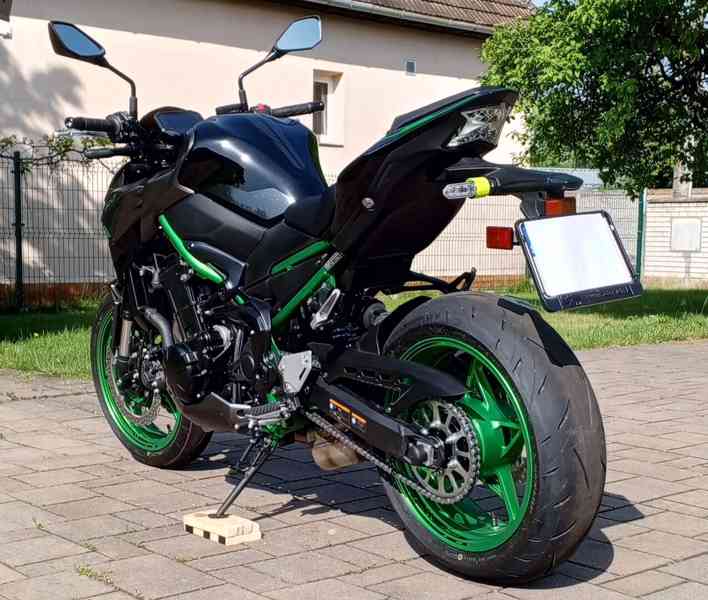 KAWASAKI Z900 - foto 8