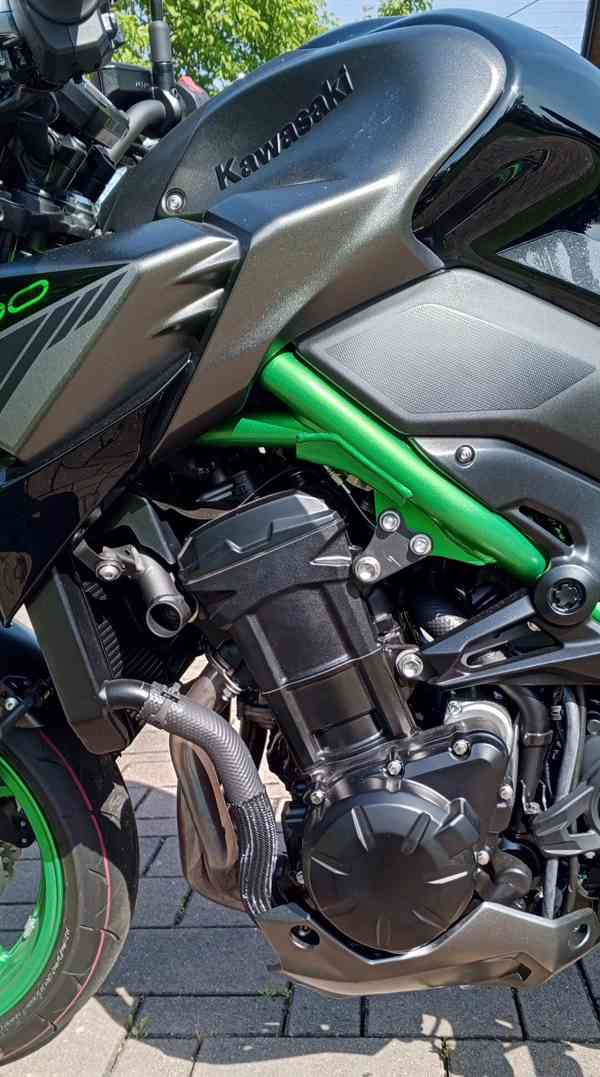 KAWASAKI Z900 - foto 6