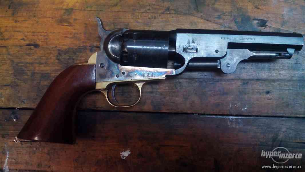 Perkusní revolver - foto 1