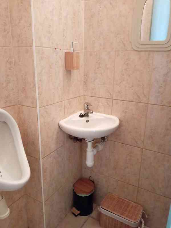 Přenechám kompletně vybavený kosmetický salón - foto 9