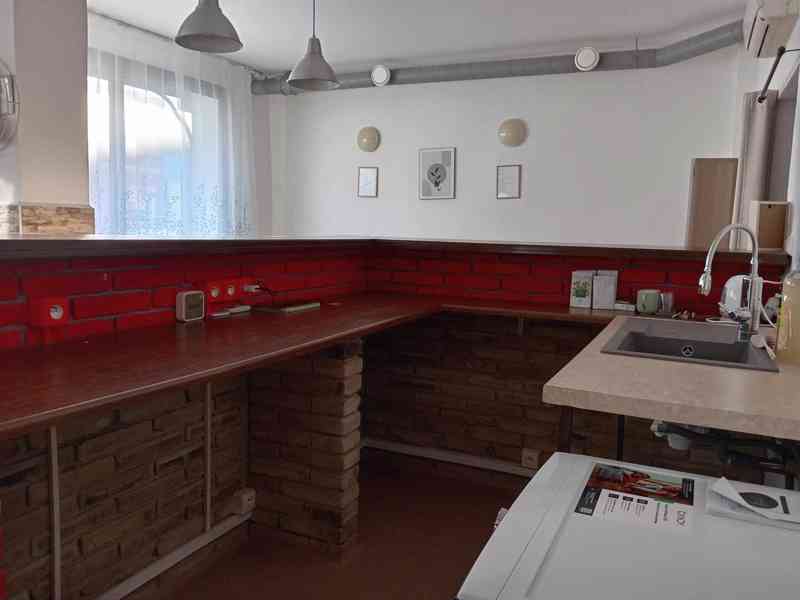 Přenechám kompletně vybavený kosmetický salón - foto 24