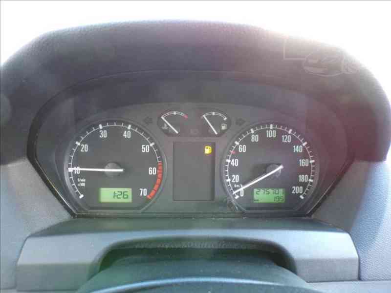 Škoda Fabia 1,4 MPI - foto 5