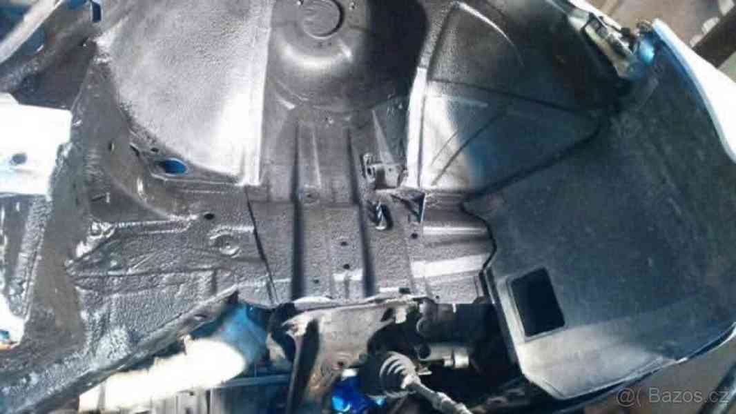 BMW Řada 3 2,8 - foto 7