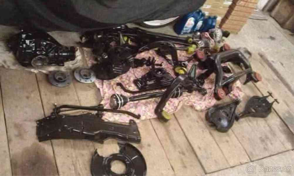 BMW Řada 3 2,8 - foto 12