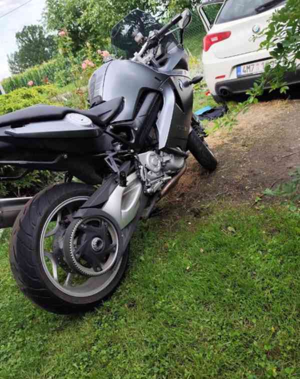 Motorka BMW F800 ST - foto 6