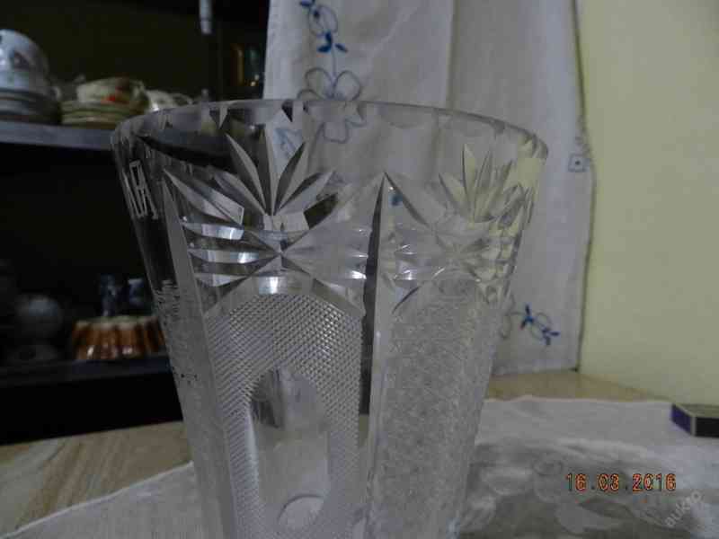 Krásná broušená váza Tetřev Lovu Zdar - foto 6