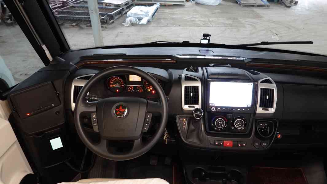 Prodám obytný vůz Autostar i693LC Passion - foto 4
