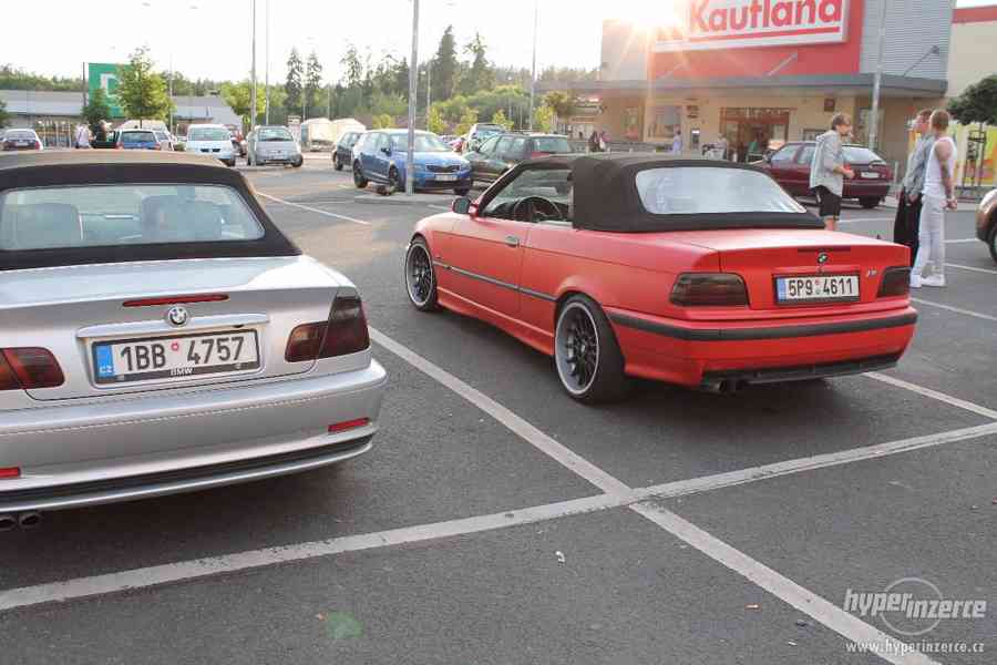 BMW e36 318i cabrio ,TOP stav,138xxx najeto - foto 16