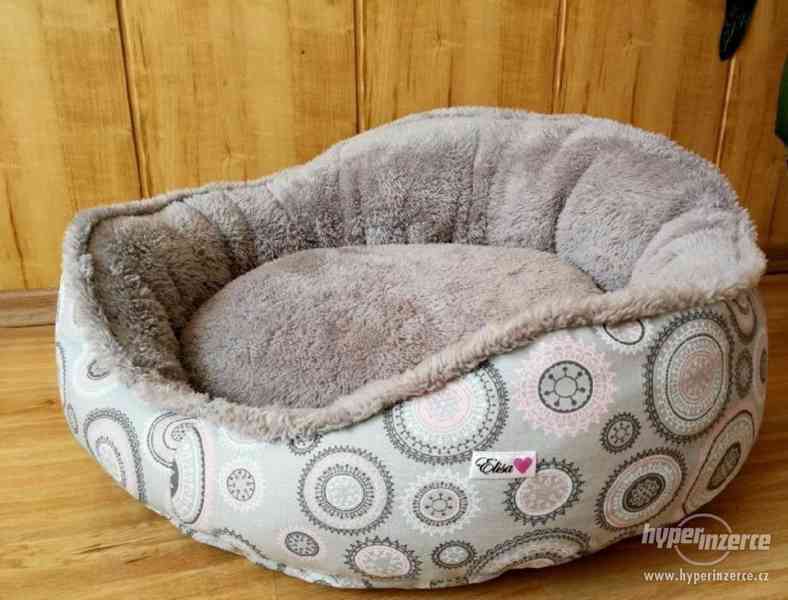 Pelíšek pro menší plemena psů a kočičky - foto 1