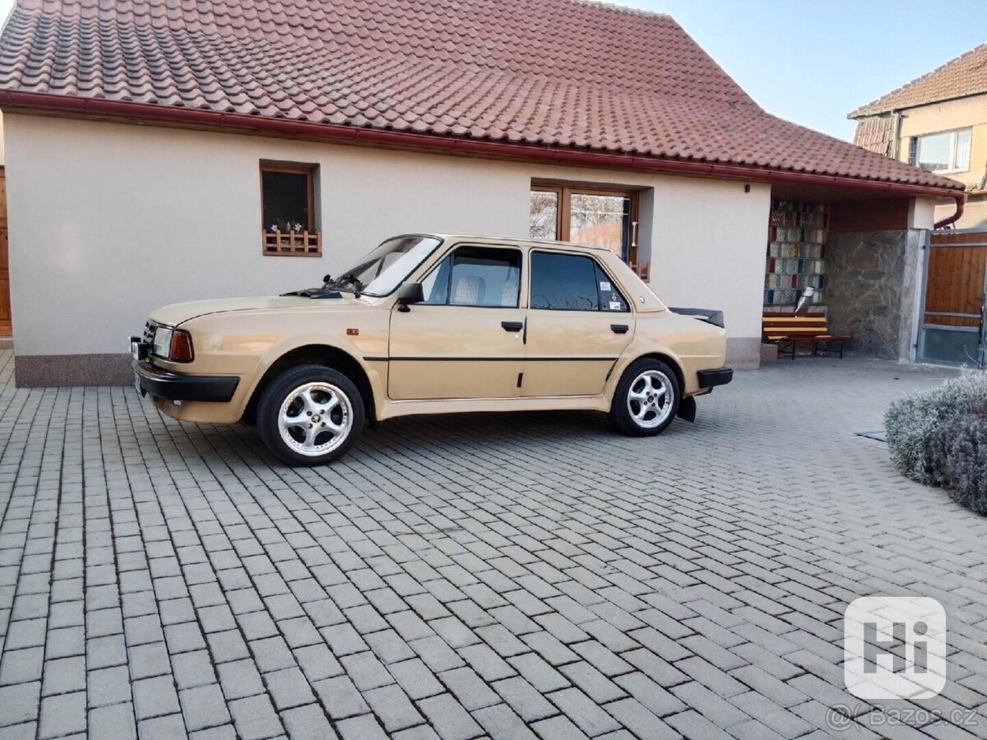Škoda 120 - foto 1