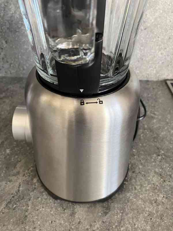 Stolní mixér, téměř nový - foto 6