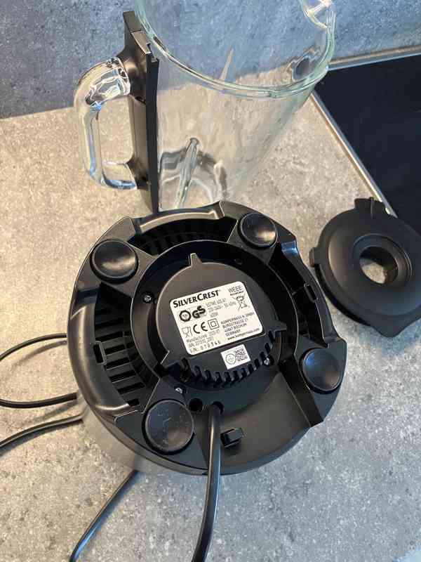 Stolní mixér, téměř nový - foto 9