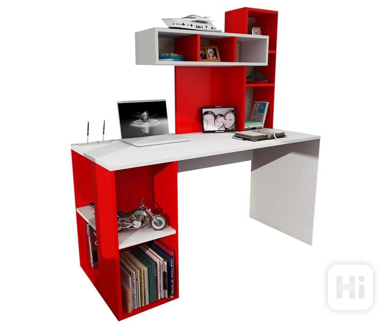 Designový červený psací stůl s policemi - foto 1