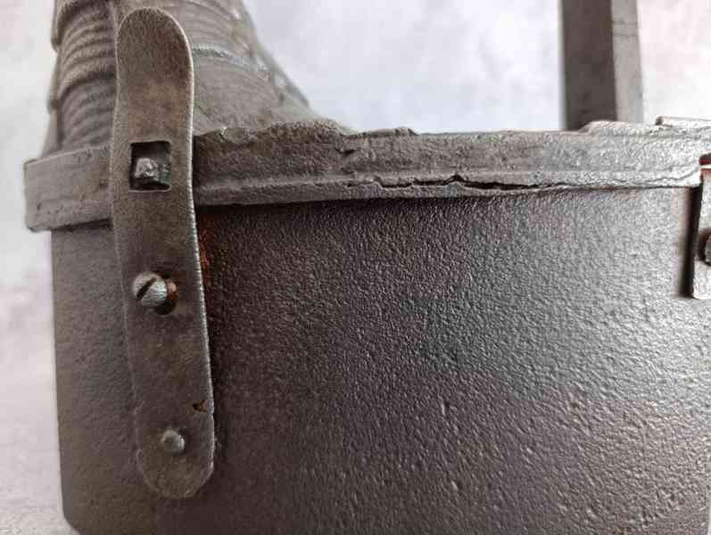 Obrovská atypická komínová žehlička, 9,65kg TOP - foto 7