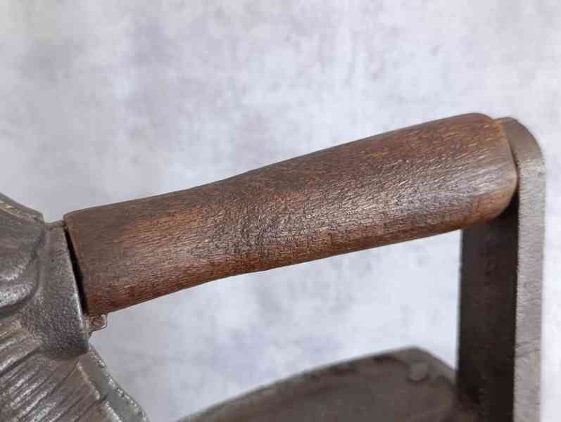 DRAK atypická žehlička do vaší sbírky. Doprava zdarma - foto 13