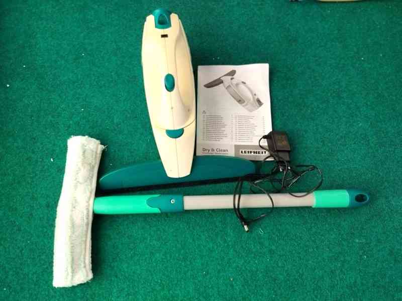 Vysavač na mytí oken zn.Leifheit - foto 7