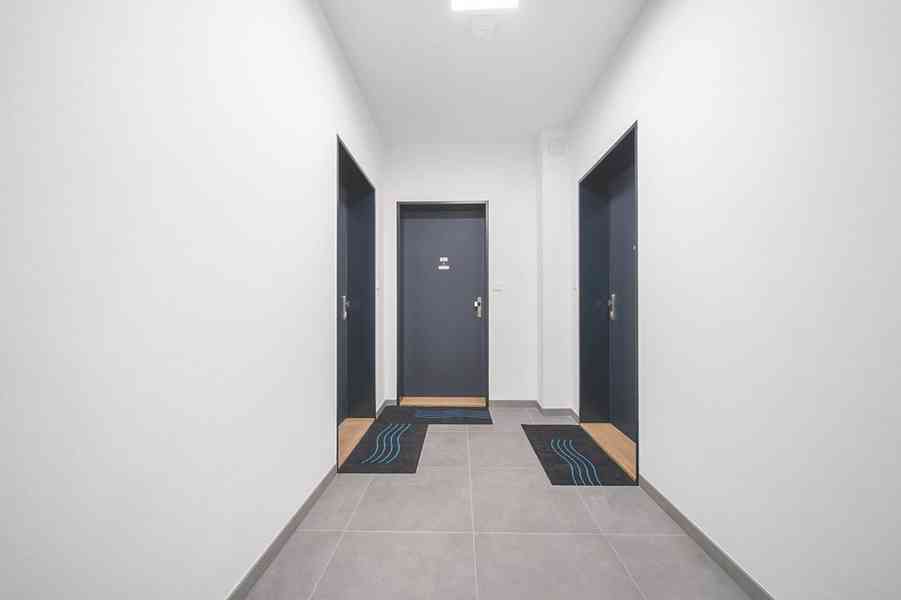 Pronajmu novostavbu 2+kk Brno, U Leskavy.  55 m2 - foto 18