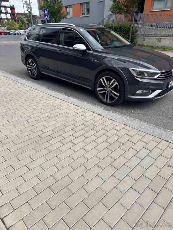 Volkswagen Passat 2,0 b8 Alltrak - foto 4