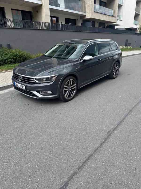 Volkswagen Passat 2,0 b8 Alltrak - foto 2