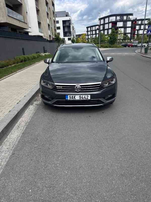 Volkswagen Passat 2,0 b8 Alltrak - foto 1
