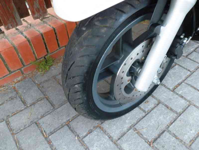 Piaggio X-Evo 125 2012 - foto 14