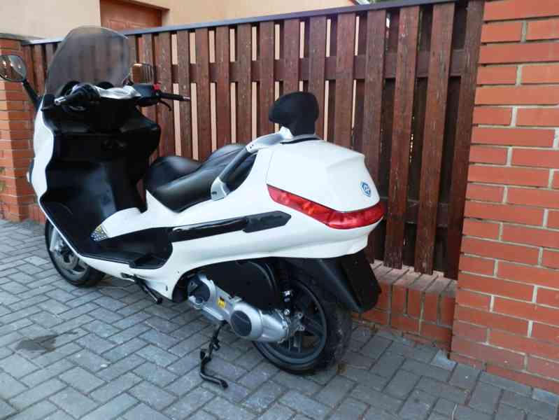 Piaggio X-Evo 125 2012 - foto 7