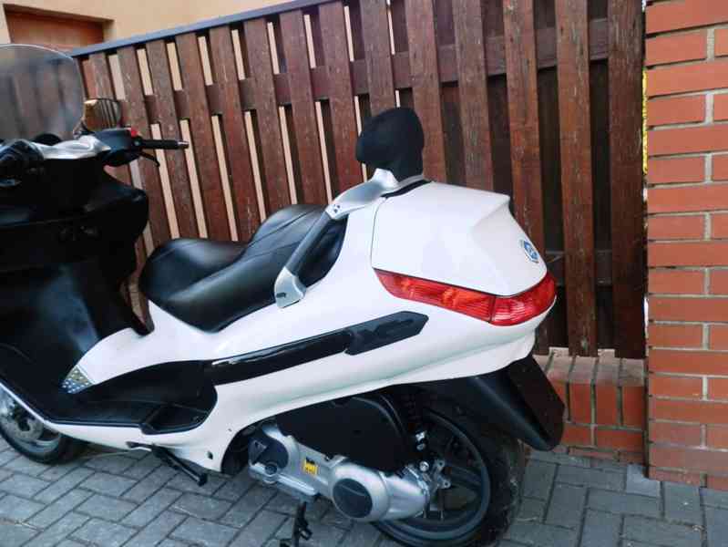 Piaggio X-Evo 125 2012 - foto 6