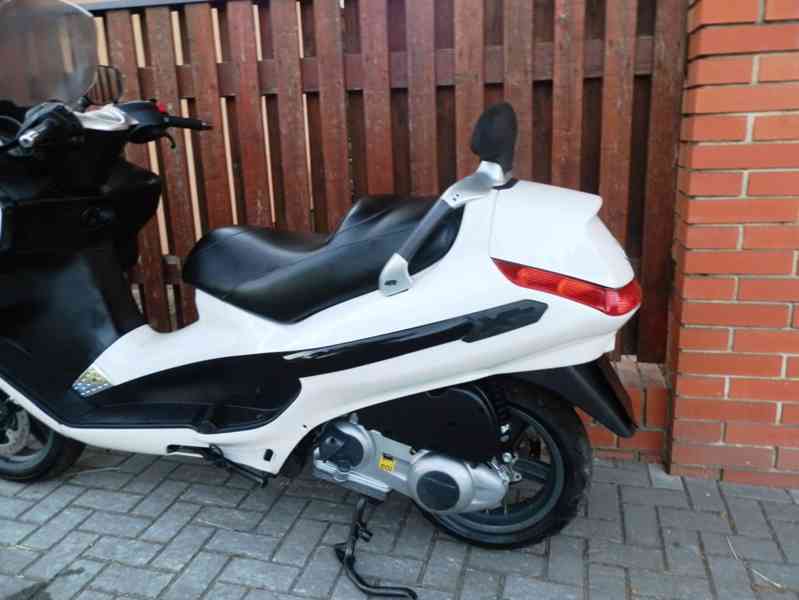 Piaggio X-Evo 125 2012 - foto 5