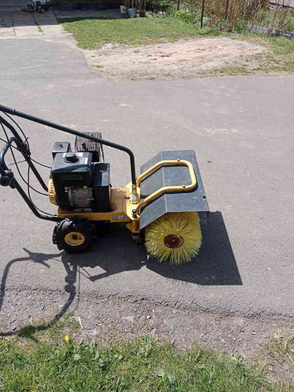 Zametací kartáč  - foto 4