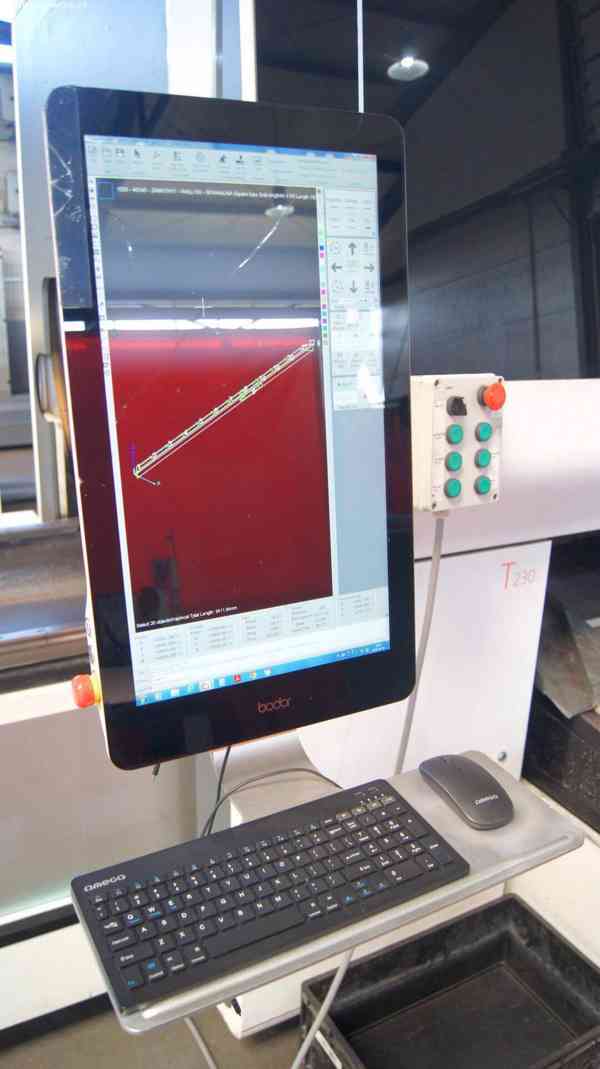  Fiber laser na trubky a profily BODOR T230 - foto 4