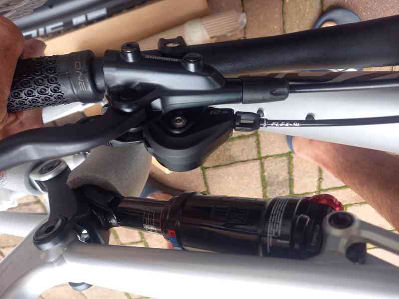 Celoodpružené jízdní kolo Škoda- Superior MTB+ Shimano Deore - foto 16