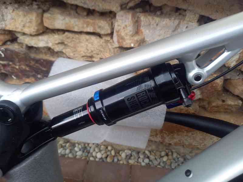 Celoodpružené jízdní kolo Škoda- Superior MTB+ Shimano Deore - foto 18