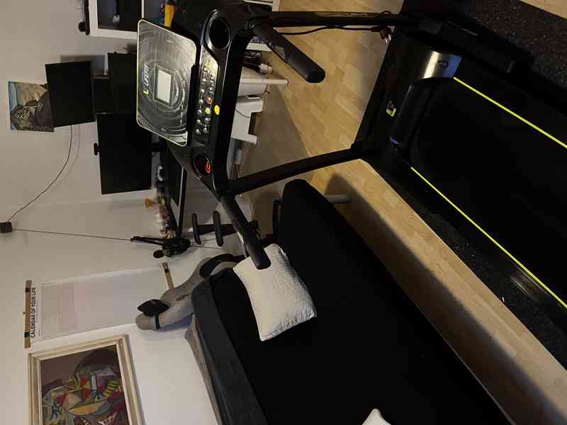 Nový běžecký pás+doplňky (ZÁRUKA) - foto 2