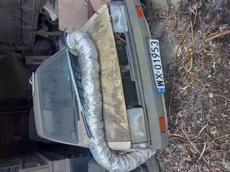 Nissan Datsun 1983 - foto 1